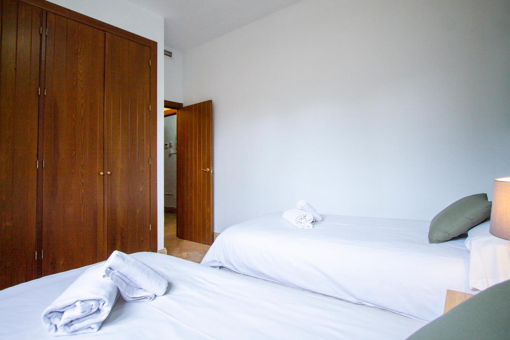 Apartamentos Villablino Arturo Soria Madrid Buitenkant foto