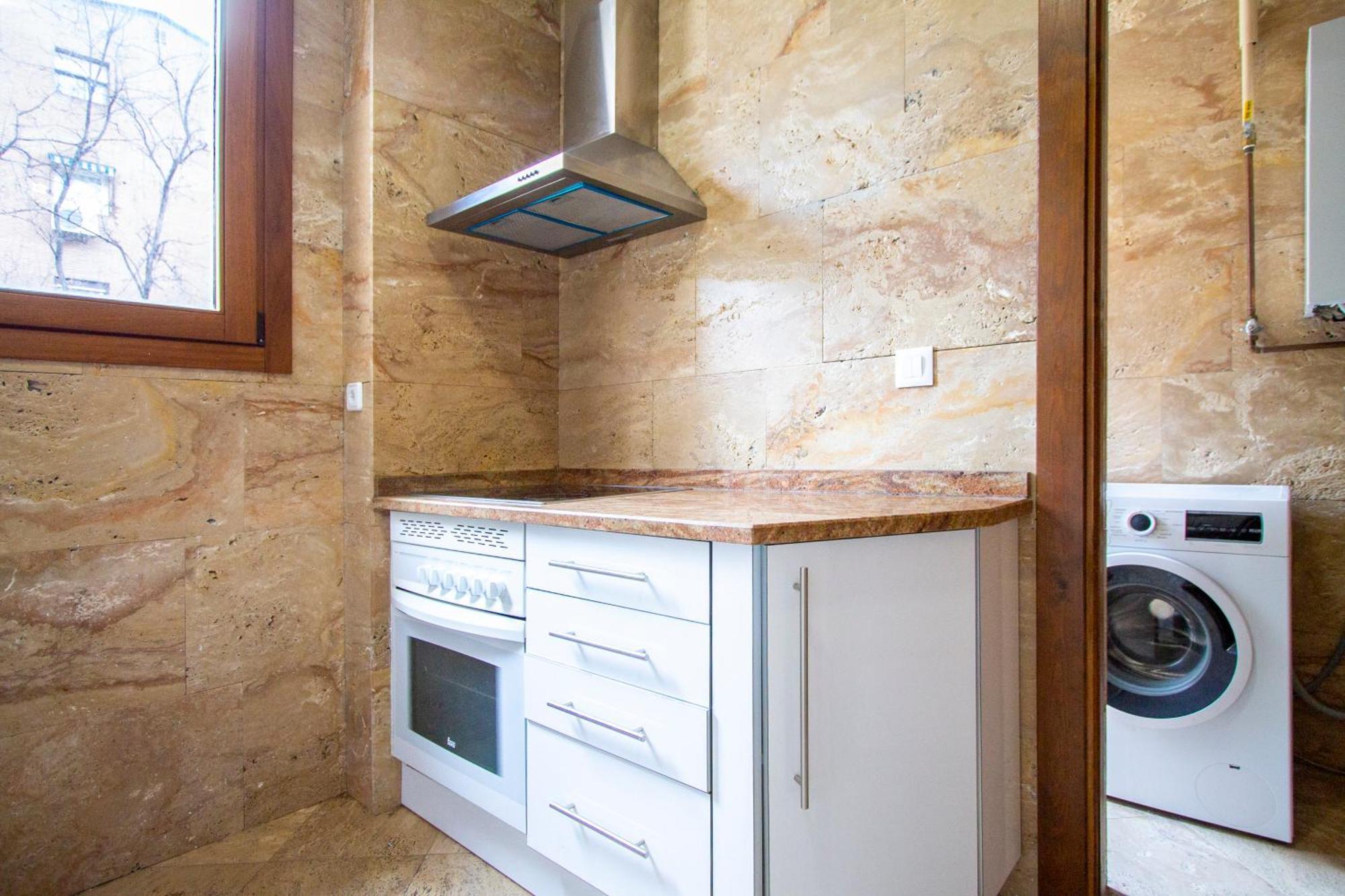Apartamentos Villablino Arturo Soria Madrid Buitenkant foto