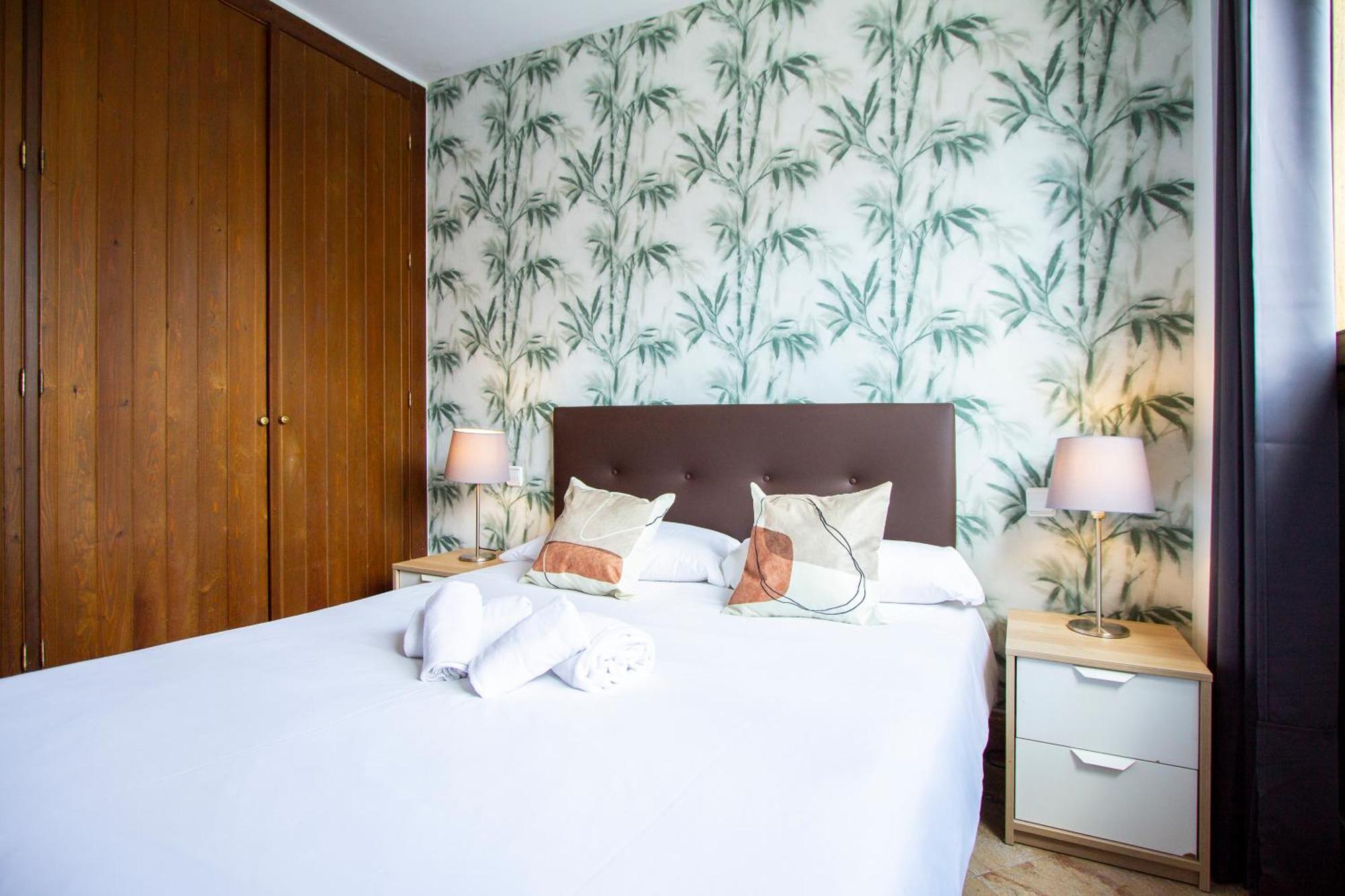 Apartamentos Villablino Arturo Soria Madrid Buitenkant foto