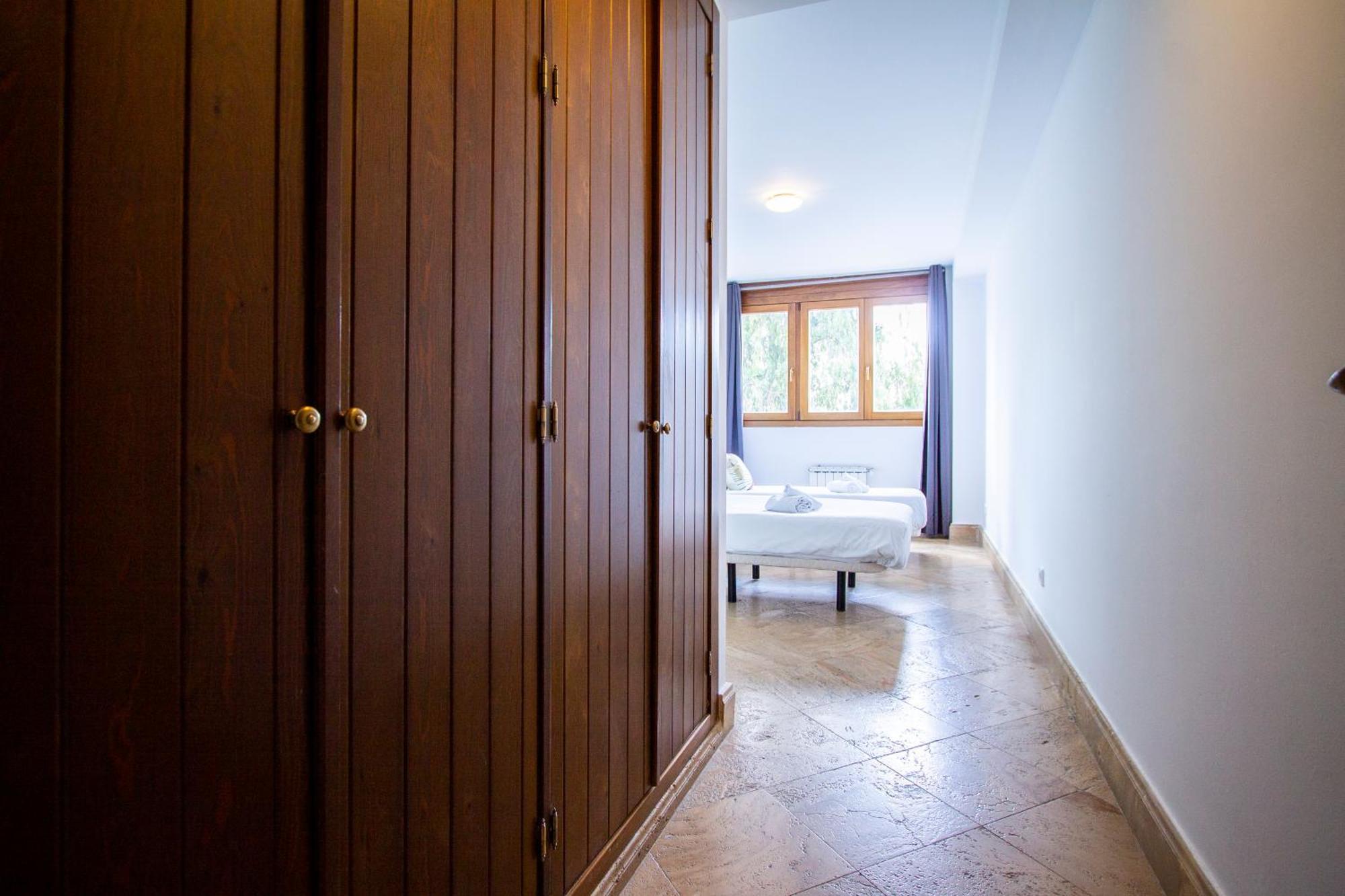 Apartamentos Villablino Arturo Soria Madrid Buitenkant foto