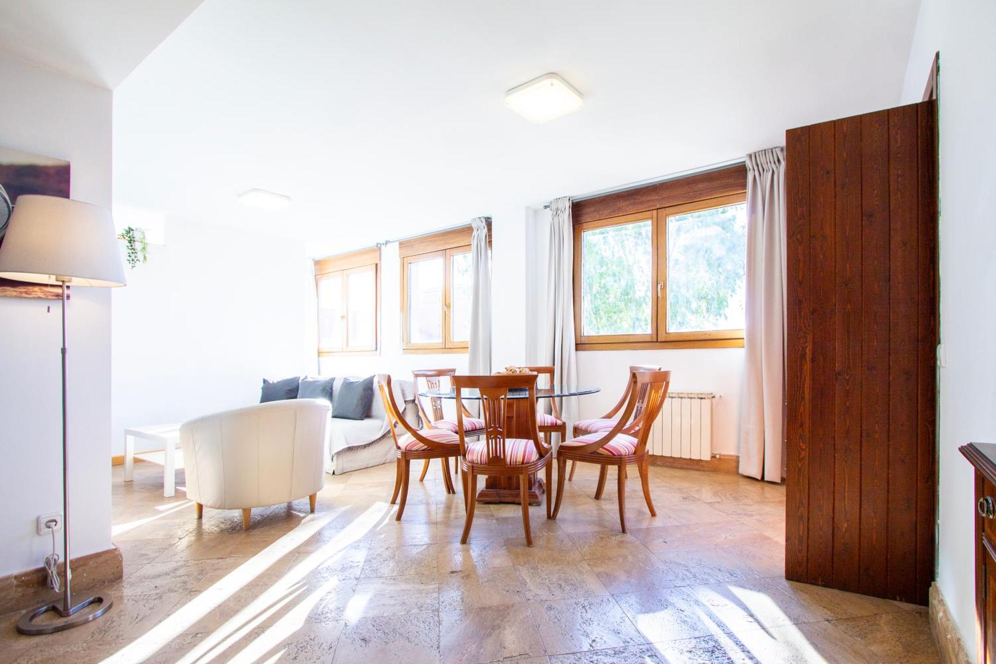 Apartamentos Villablino Arturo Soria Madrid Buitenkant foto