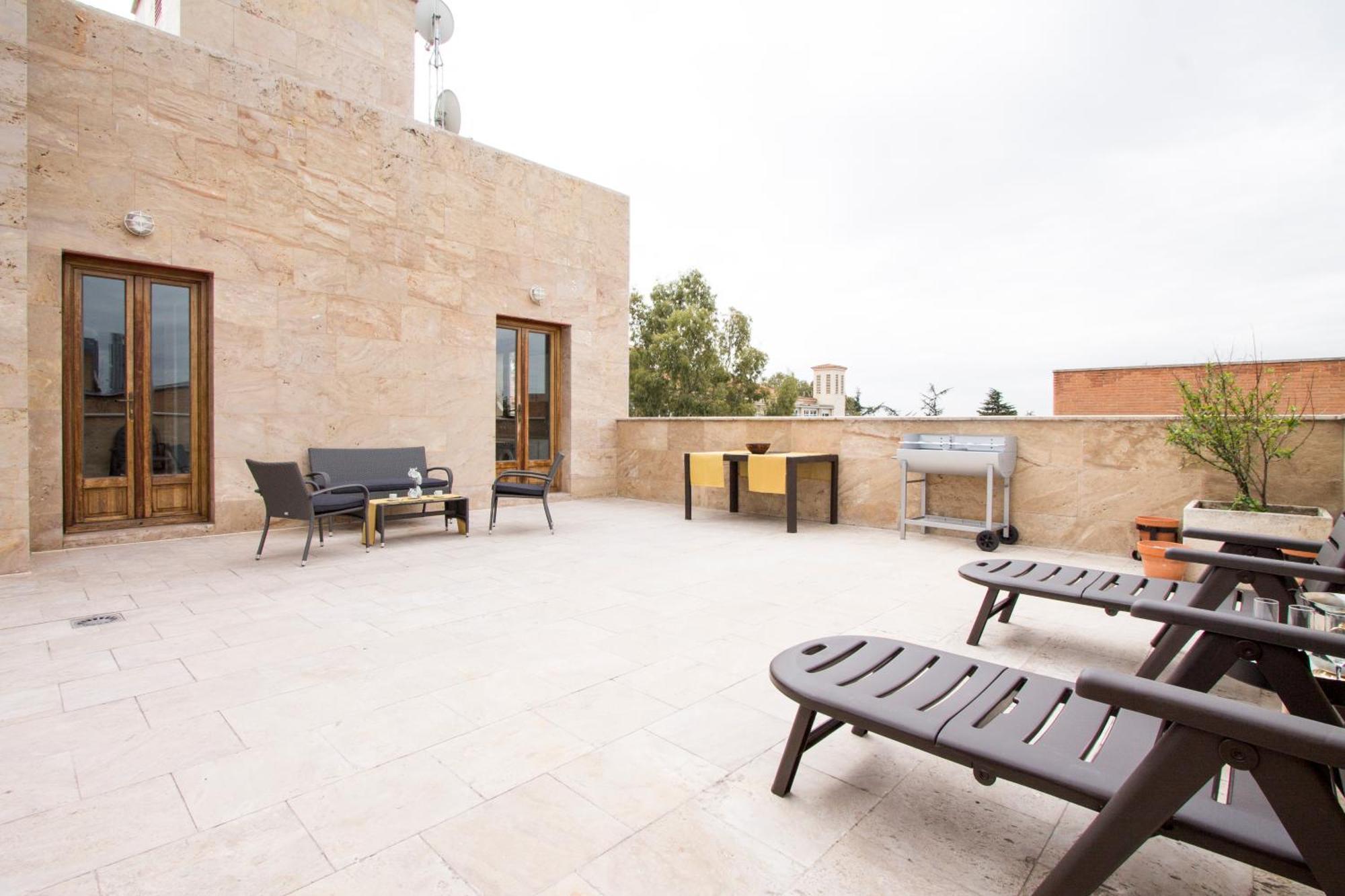 Apartamentos Villablino Arturo Soria Madrid Buitenkant foto