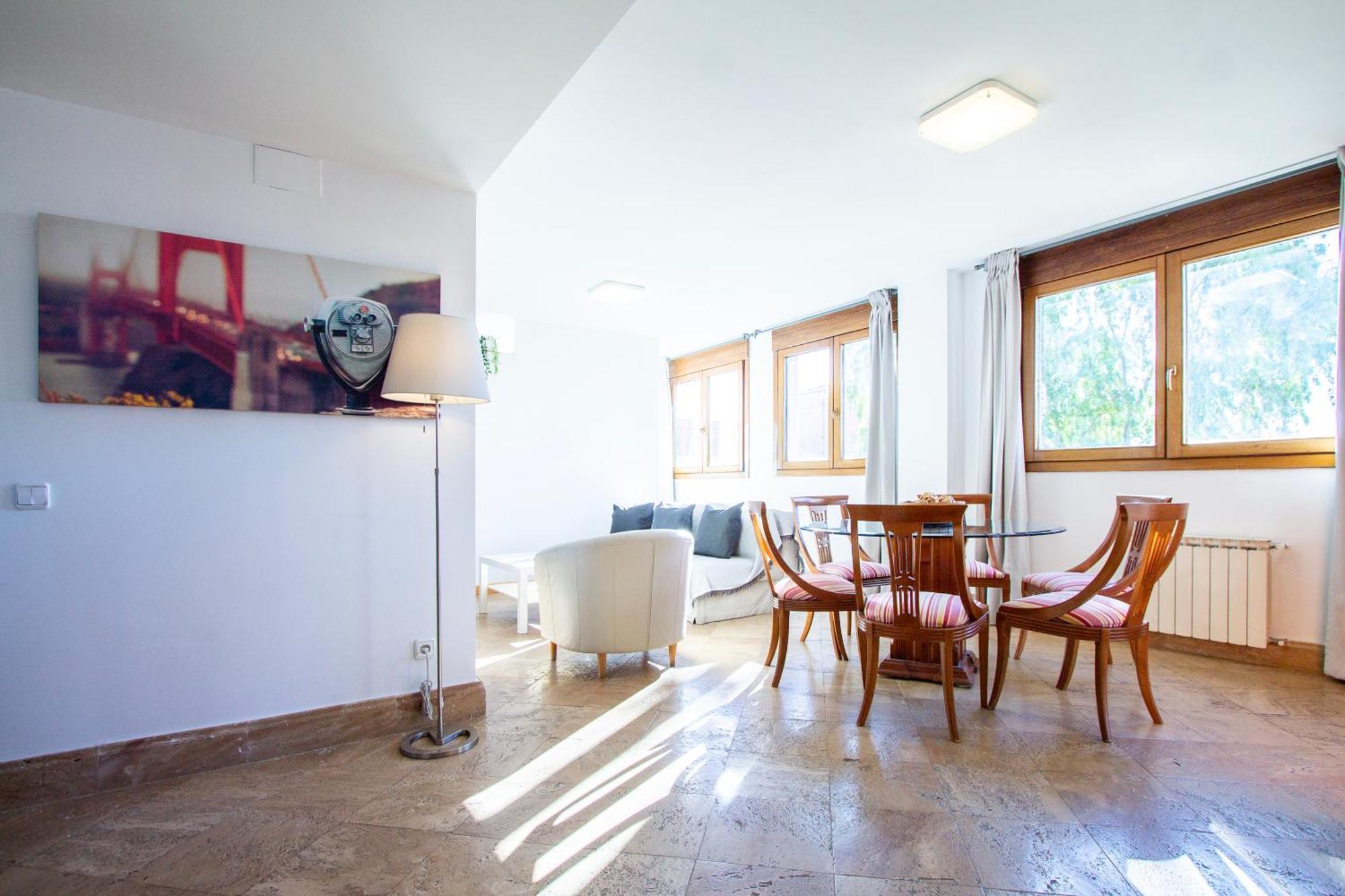 Apartamentos Villablino Arturo Soria Madrid Buitenkant foto