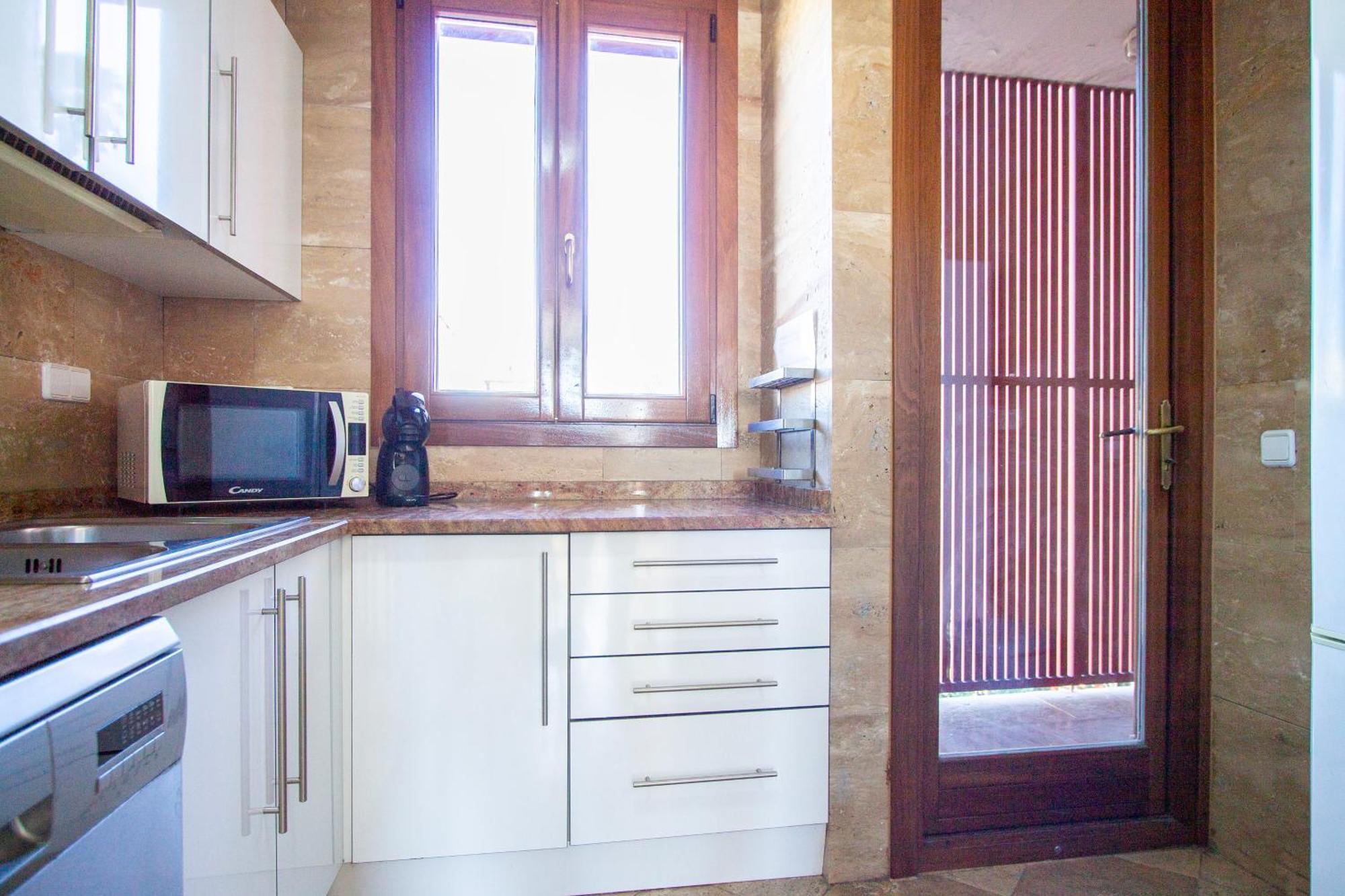 Apartamentos Villablino Arturo Soria Madrid Buitenkant foto